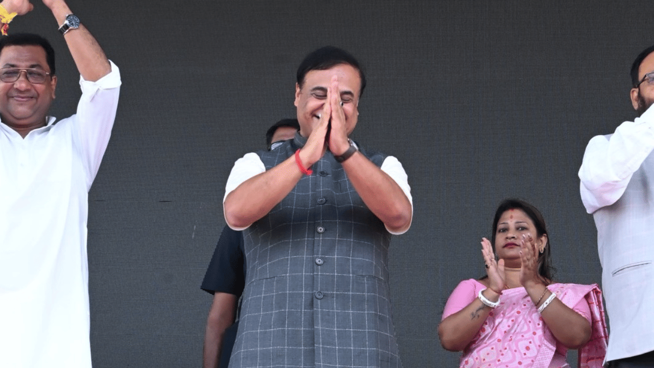 উল্লেখ্য যে, এই আঁচনিৰ অধীনত মহিলাসকলক প্ৰথম পৰ্যায়ত ১০,০০০কৈ টকা প্ৰদান কৰা হৈছে। ইতিমধ্যে কেইবাটা সমষ্টিৰ মহিলাই এই আঁচনিৰ ধন লাভ কৰিছে। মহিলাসকলক আৰ্থিকভাৱে স্বাৱলম্বী কৰাৰ বাবে এই বিশেষ পদক্ষেপ।