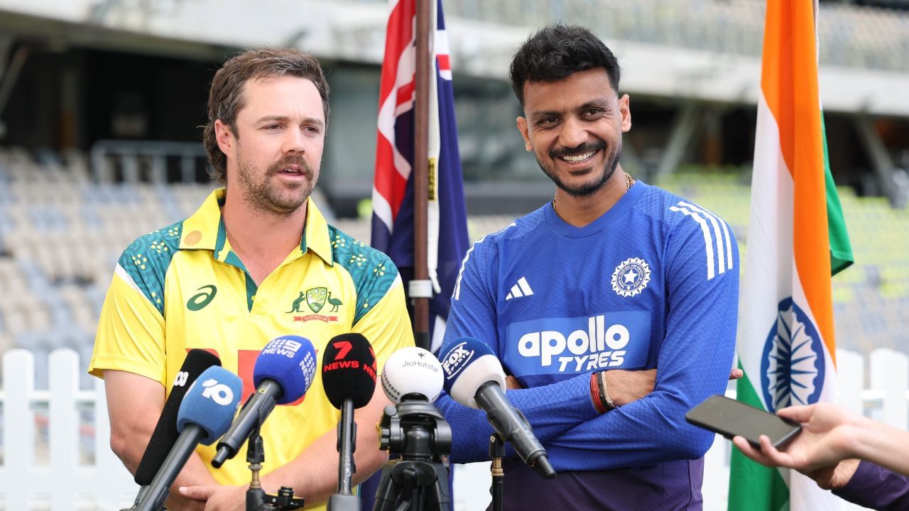 ভাৰতীয় ক্ৰিকেট দলৰ জাৰ্চিৰ নতুন স্প’নচ’ৰ হৈছে এপ’ল’ টায়াৰ। Dream11ৰ সৈতে বিচিচিআইৰ চুক্তি বাতিল হৈ পৰাৰ পিছত নতুন স্প’নচ’ৰৰ বাবে নিবিদা আহ্বান কৰাৰ পিছত টায়াৰ কোম্পানীটোৱে ভাৰতীয় দলৰ জাৰ্চিৰ বাবে উচ্চ নিৰিখ আগবঢ়ায়।