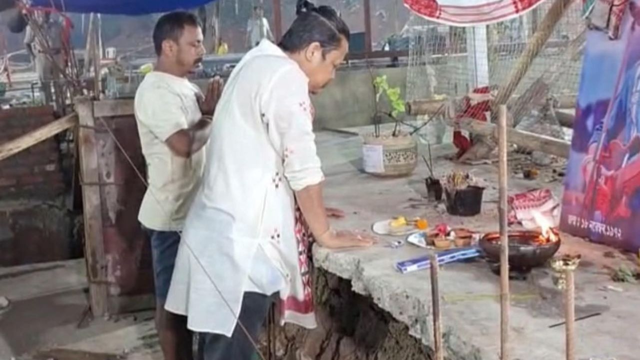জুবিন ক্ষেত্ৰৰ বাবে চৰকাৰৰে SOPৰ জাৰি কৰিছে। ইয়াৰ বিৰুদ্ধে ক্ষোভ একাংশ অনুৰাগীৰ।