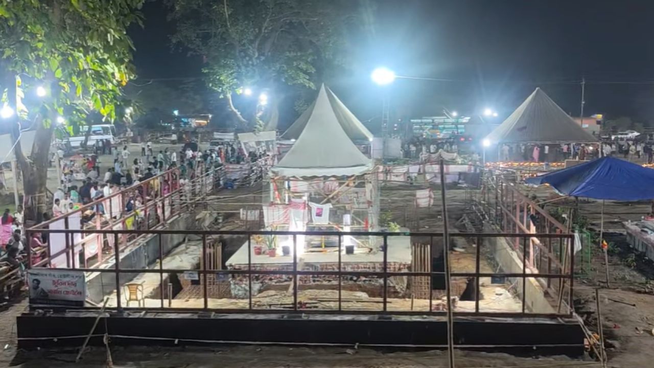 দৰ্শনাৰ্থীৰ বাবে বান্ধি দিয়া হ’ল সময়সীমা, এই সময়ৰ ভিতৰতহে দৰ্শন কৰিব পাৰিব ‘জুবিনক্ষেত্ৰ’ দৰ্শনাৰ্থীৰ বাবে বান্ধি দিয়া হ’ল সময়সীমা, এই সময়ৰ ভিতৰতহে দৰ্শন কৰিব পাৰিব ‘জুবিনক্ষেত্ৰ’