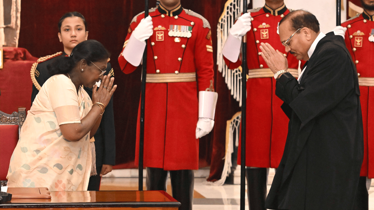 Top9: ধৰ্মেন্দ্ৰৰ মৃত্যুৰ পৰা দেশৰ নতুন মুখ্য ন্যায়াধীশলৈ, দিনটোৰ খবৰ...