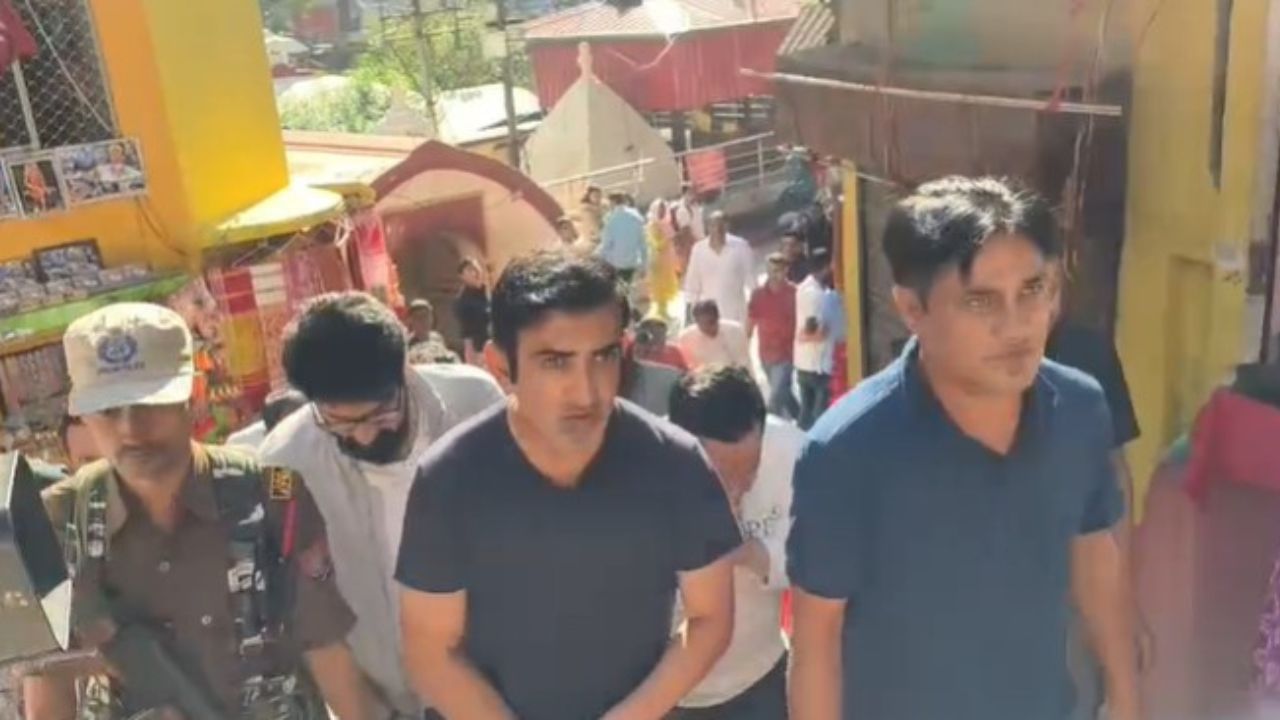 ২২ নৱেম্বৰত গুৱাহাটীত অনুষ্ঠিত হ'ব ভাৰত আৰু দক্ষিণ আফ্ৰিকাৰ দ্বিতীয়খন টেষ্ট।  ACA ষ্টেডিয়ামত হ'বলগীয়া Test Matchৰ বাবে বুধবাৰে গৌতম গম্ভীৰসহ গুৱাহাটীত উপস্থিত হৈছে ভাৰতীয় দল।  দলটোত আছে অধিনায়ক শুভমন গিল, তাৰকা বেটছমেন ঋষভ পণ্টকে ধৰি আন খেলুৱৈসকল।