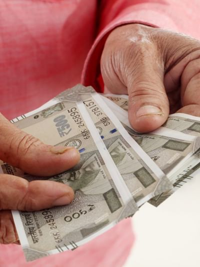 বিনিয়োগ কৰি ৫ বছৰত লাভ কৰিব ১৭ লাখ টকা, ডাকঘৰৰ এই আঁচনিৰ বিষয়ে জানেনে ?