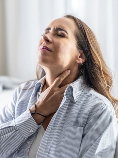 শীতকালত ডিঙিৰ বিষ আৰু ডিঙিৰ খজুৱতি হ’লে কি কৰিব? উপশম পোৱাৰ ঘৰুৱা উপায় জানক