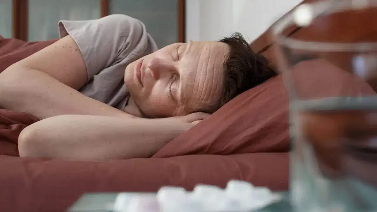 ৰাতিপুৱা শুই উঠিয়ে পিয়াহ লাগে নেকি? সাৱধান! হব পাৰে এই ৰোগৰ লক্ষণ... ৰাতিপুৱা শুই উঠিয়ে পিয়াহ লাগে নেকি? সাৱধান! হব পাৰে এই ৰোগৰ লক্ষণ...