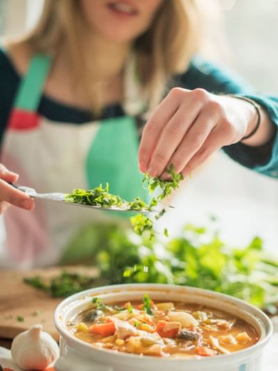 সঘনাই বদহজমৰ সমস্যা হয় নেকি ? পেটৰ সুস্বাস্থ্য বজাই ৰাখিবলৈ কি কি খাদ্য খাব? জানক