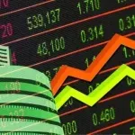 এই তালিকাৰ শীৰ্ষত আছে ৱেষ্টলাইফ ফুডৱৰ্কছ। সঁচাকৈয়ে উল্লেখযোগ্য কাম এটা কৰিছে। ১৯৯৮ চনত ইয়াৰ মূল্য আছিল মাত্ৰ ০.০৩ চকা, আৰু আজি ই ৫৭৪ টকাৰ ওপৰলৈ বৃদ্ধি পাইছে। ২৮ বছৰত ই ১৯,১৭,০৩৯% ৰ আচৰিত ৰিটাৰ্ণ দিছে। সেই সময়ত যদি কোনোবাই ১০ হাজাৰ টকা বিনিয়োগ কৰিলেহেঁতেন তেন্তে আজি তেওঁলোকৰ হাতত ১৯.১৭ কোটি টকা বেছি হ’লহেঁতেন।