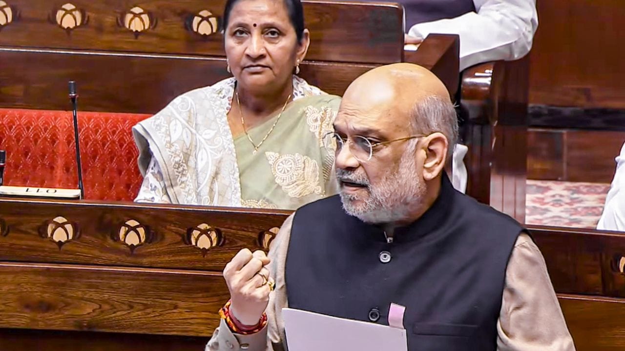 কংগ্ৰেছৰ শাসনকালত ১১ বাৰ কৰা হৈছিল SIR, সংসদত ৰাহুল গান্ধী তথা কংগ্ৰেছক তুলাধুনা কেন্দ্ৰীয় গৃহমন্ত্ৰী অমিত শ্বাহৰ