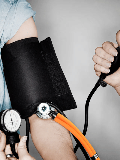 শীতকালত এই খাদ্যই বৃদ্ধি কৰে উচ্চ ৰক্তচাপৰ সমস্যা, জানক…