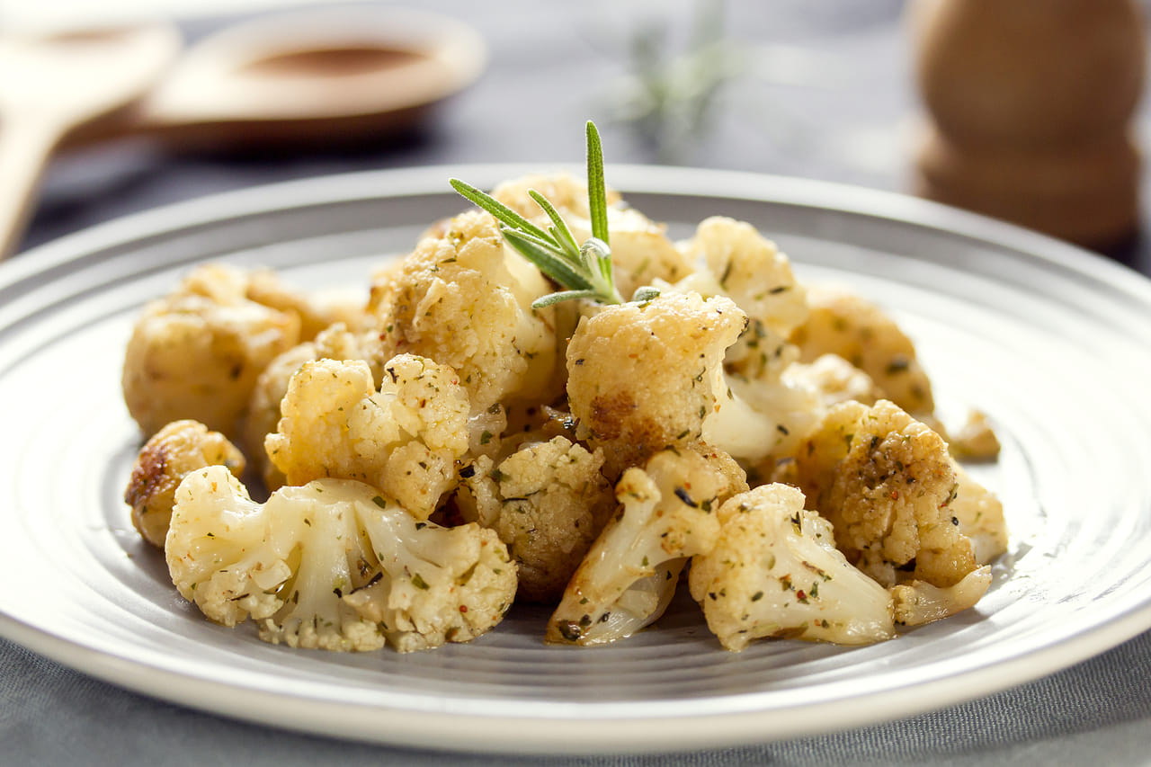 ফাইটোনিউট্ৰিয়েণ্ট, এণ্টিঅক্সিডেণ্ট, কোলিন, ভিটামিনেৰে ভৰপূৰ ফুলকবি খাই আপুনি একাধিক শাৰীৰিক সমস্যাৰ সৈতে মোকাবিলা কৰিব পাৰে। কিন্তু আপুনি জানেনে যে এই পাচলিবিধৰ পাৰ্শ্বক্ৰিয়া আছে?