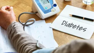 Blood Sugar: নিয়ন্ত্ৰণত থাকিব চুগাৰৰ মাত্ৰা! পুৱা শুই উঠিয়ে কৰক এই দুটা কাম…