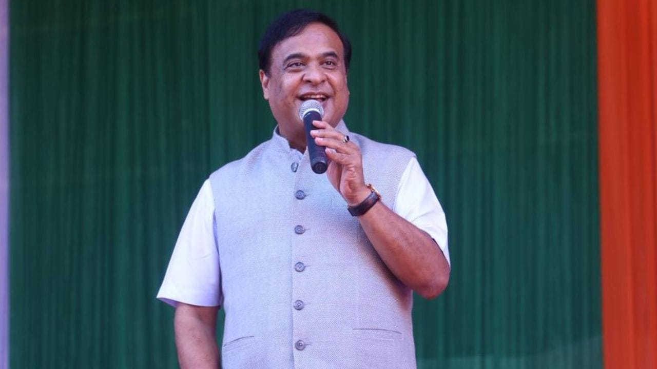 ইফালে গুৱাহাটীক কনচাৰ্টৰ হাব হিচাপে গঢ়ি তোলাৰ পৰিকল্পনাৰ কথাও তেওঁ ব্যক্ত কৰে। আন্তঃৰাষ্ট্ৰীয় শিল্পীসকল আহি থাকিলেহে অসম-গুৱাহাটীৰ নাম হ’ব বুলি মন্তব্য কৰে মুখ্যমন্ত্ৰীগৰাকীয়ে। অহা বৰ্ষত  গুৱাহাটী, শিলচৰ আৰু ডিব্ৰুগড়ত মুঠ তিনিখন মিউজিক কনচাৰ্ট হ’ব বুলিও তেওঁ ঘোষণা কৰে।