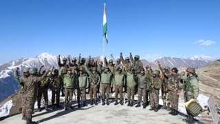 শুভ্ৰ বৰফৰ আঁৰ লৈ কাশ্মীৰ আক্ৰমণৰ পৰিকল্পনা পাক সন্ত্ৰাসবাদীৰ, সষ্টম ভাৰতীয় সেনা