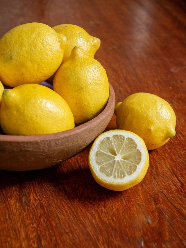 বাৰীৰ নেমুটি আপোনাৰ স্বাস্থ্যৰ বাবে হৈ পৰে মহৌষধ, জানেনে এনে উপকাৰিতাৰ কথা