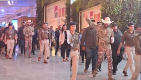 গুৱাহাটীত আমেৰিকান পপষ্টাৰ পোষ্ট মেলনৰ লাইভ কনচাৰ্ট...