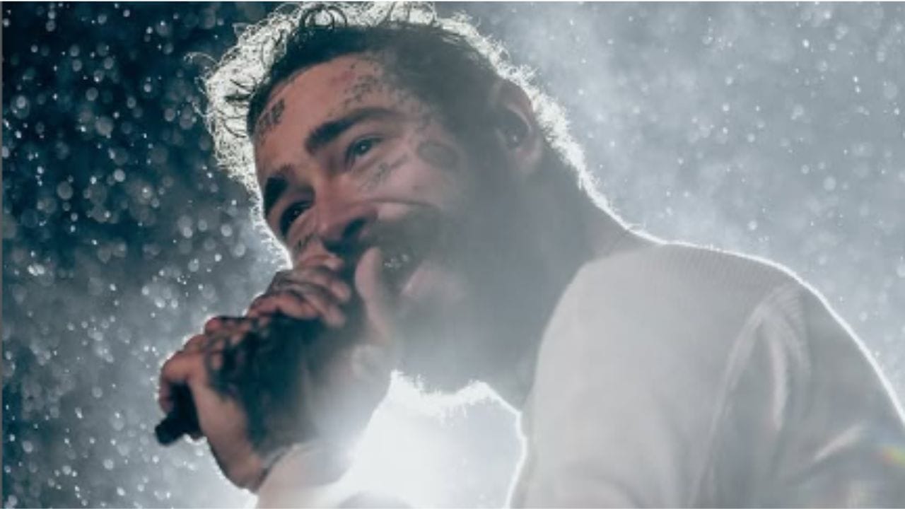 আন্তঃৰাষ্ট্ৰীয় খ্যাতি সম্পন্ন প্ৰখ্যাত সংগীতজ্ঞ পোষ্ট মেলনৰ গীতৰ লহৰত আজি কঁপি উঠিব মহানগৰী। প্ৰাণৰ শিল্পী জুবিন গাৰ্গৰ অকাল মৃত্যুৰ তদন্তৰ সময়ত এই সংগীতানুষ্ঠানক লৈ একাংশ লোকে বিৰোধিতা কৰা দেখা গৈছে। এনে বিতৰ্ক সন্দৰ্ভত প্ৰতিক্ৰিয়া প্ৰকাশ কৰিছে মুখ্যমন্ত্ৰী হিমন্ত বিশ্ব শৰ্মাই।