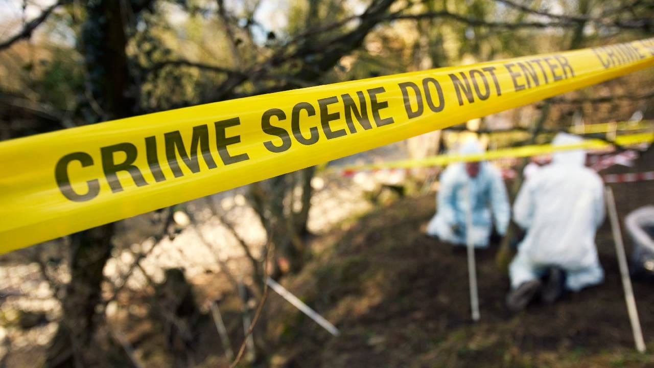 পাৰিবাৰিক সংঘাতৰ পৰিণতিত পত্নী-সন্তাৰ তেজেৰে হাত ৰাঙলী এমদাদুলৰ পাৰিবাৰিক সংঘাতৰ পৰিণতিত পত্নী-সন্তাৰ তেজেৰে হাত ৰাঙলী এমদাদুলৰ