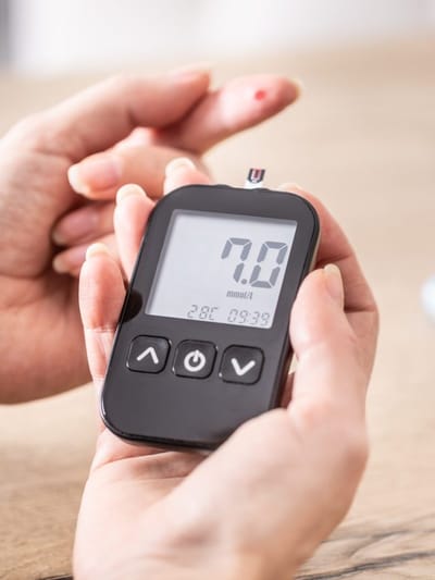 এই ৫ টা সহজ অভ্যাসে আপোনাৰ চুগাৰ নিয়ন্ত্ৰণত ৰাখিব…