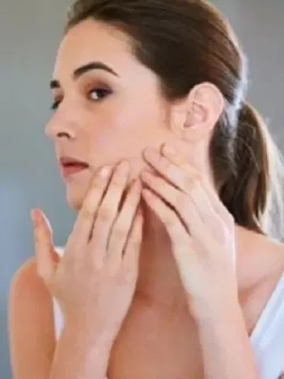 এই ৫টা অভ্যাসে অকালতে বৃদ্ধ কৰে মহিলাসকলক! জানক…