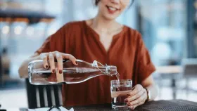 Water: ৩০ দিন প্ৰতিদিনে ৩ লিটাৰকৈ পানী খালে কি হ’ব? জানক বিশেষজ্ঞৰ পৰা…...