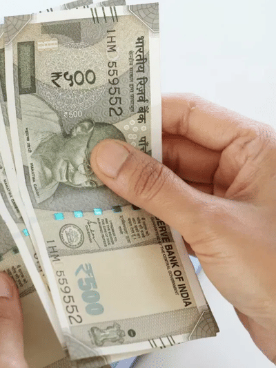 দূৰ হ’ব আৰ্থিক সমস্যা, আহিব সফলতা! মাত্ৰ ঘৰত ৰাখক এই ৫ বিধ বস্তু…