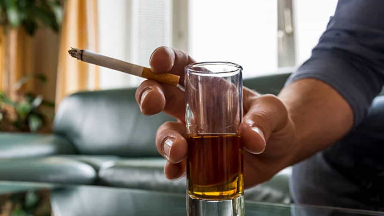 সুৰাৰ সৈতে ব্যৱহৃত আটাইতকৈ জনপ্ৰিয় চাকনা কি? ইয়াৰ চাহিদা বৃদ্ধিৰ কাৰণ জানিলে আচৰিত হব