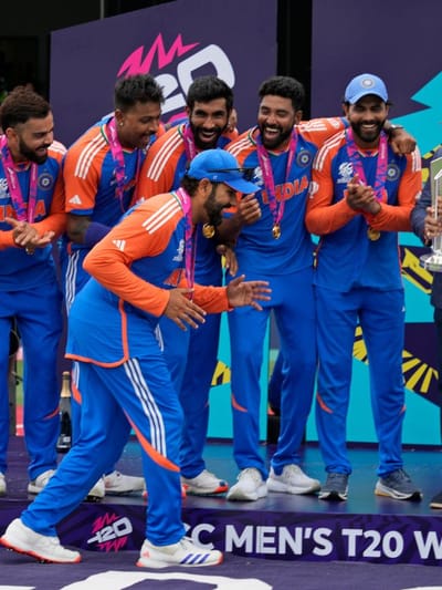 আজি জন্মদিন উদযাপন কৰা ক্ৰিকেটাৰৰ প্লেয়িং ১১ হ’ব অতি শক্তিশালী, আছে বিশ্বকাপজয়ী তাৰকাসহ ৬ ভাৰতীয়