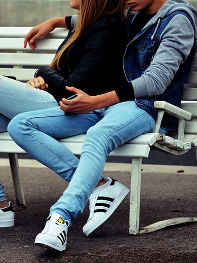 পুৰুষৰ বাবে টাইট জিন্স হ’ব পাৰে বহু সমস্যাৰ কাৰণ, হ’ব পাৰে যৌন সমস্যাও! জানি লওক এতিয়াই