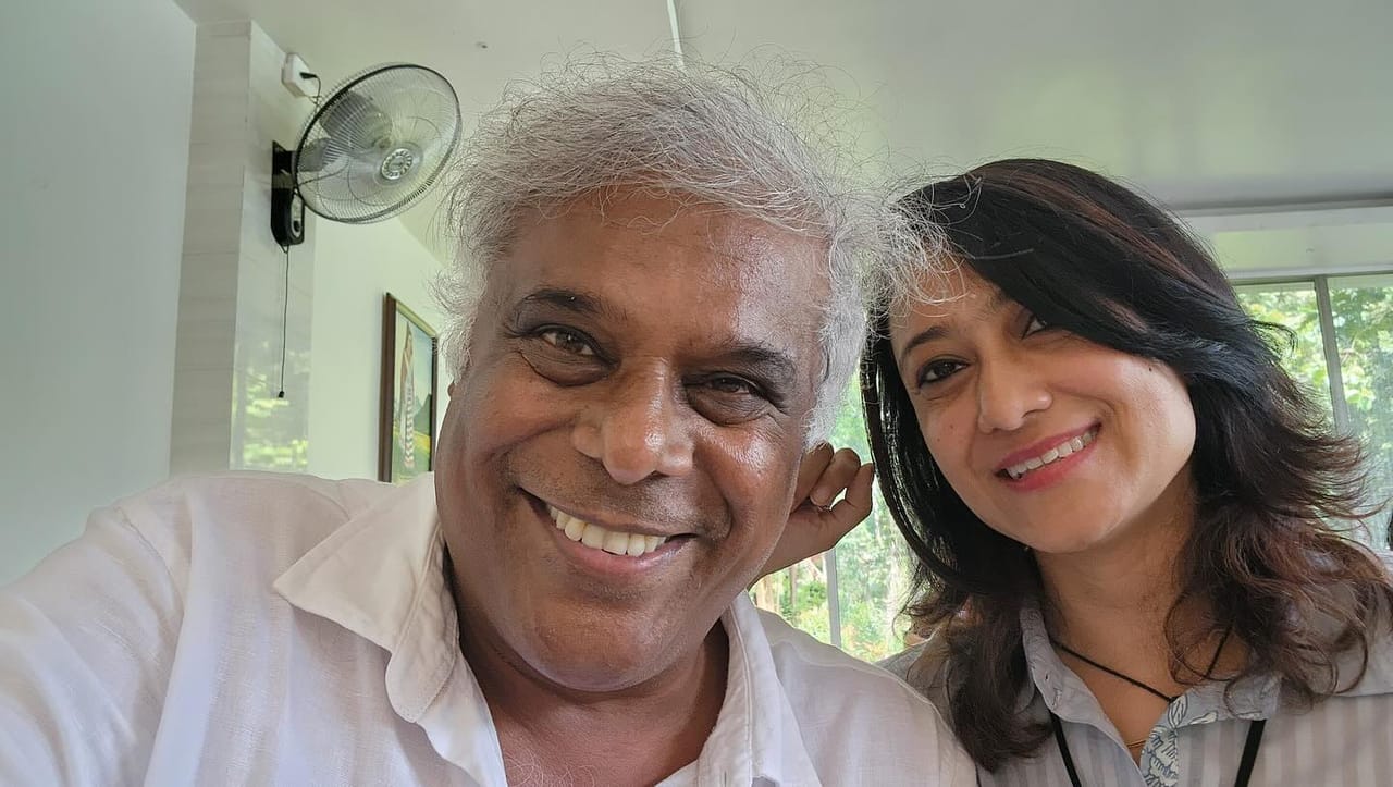 গুৱাহাটীৰ জু-ৰোডত দুৰ্ঘটনাত পতিত বলিউডৰ অভিনেতা আশীষ বিদ্যাৰ্থী আৰু তেওঁৰ পত্নী। নিশা জু-ৰোডত পত্নী ৰূপালীৰ সৈতে খোজকাঢ়ি গৈ থাকোতে তীব্ৰবেগী বাইকে খুন্দিয়াই।