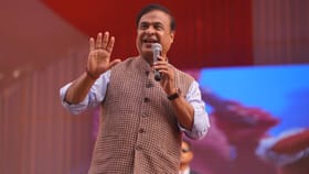 একাংশ নেতাই কেৱল বিধানসভাৰ ভিতৰতে শ্লোগান দিয়ে: শিৱসাগৰত মুখ্যমন্ত্ৰীৰ মন্তব্য...