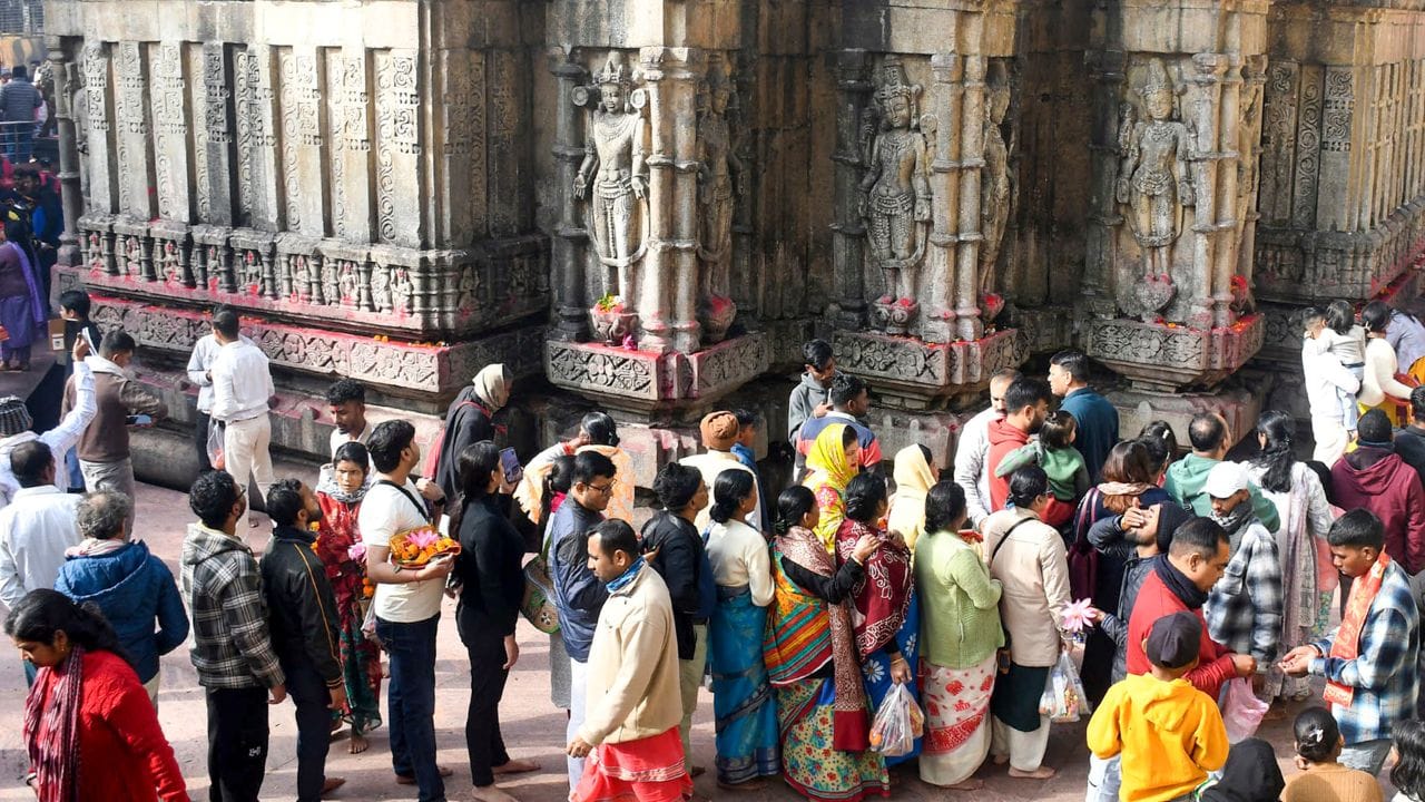 একাংশৰ মতে, পুহন বিয়া অৰ্থাৎ মা কামাখ্যা আৰু শিৱৰ বিবাহ বাৰ্ষিকী। দেশৰ মংগলৰ বাবে এই বিয়াৰ আৰম্ভ হৈছিল বুলি বিশ্বাস কৰা যায়। পুহন বিবাহ উপলক্ষে নীলাচলৰ বুকুত হাজাৰ হাজাৰ ভক্তৰ সমাগম ঘটিছে।