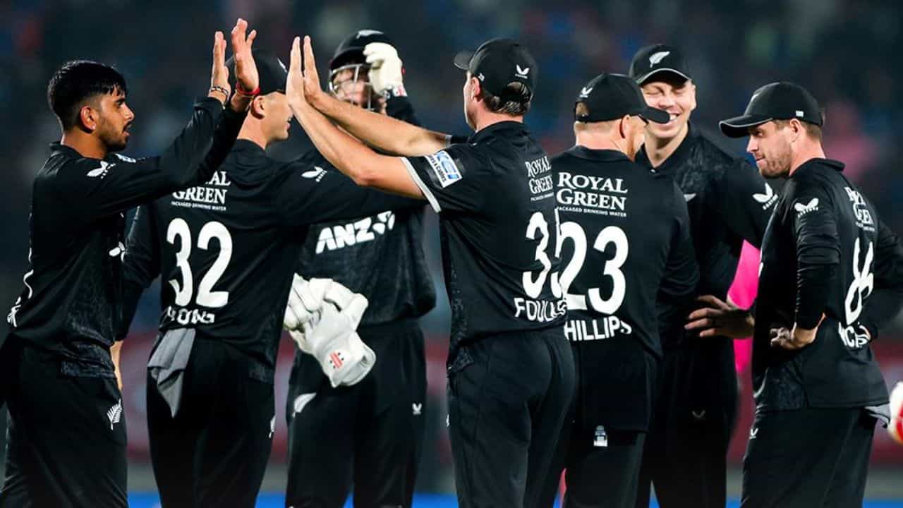 ক্ৰিকেটত 69 নম্বৰৰ জাৰ্চী নিষিদ্ধ নেকি? এই সংখ্য়াটোক লৈ বিতৰ্ক কিয়, কোনজন ভাৰতীয় খেলুৱৈৰ জাৰ্চী নম্বৰ 69?