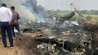 সেই ১৩ টা ভয়ংকৰ বিমান দুৰ্ঘটনা, যি সলনি কৰিছিল বিমান পৰিবহনৰ ৰেহৰূপ