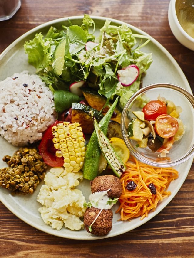 ভিটামিন A, B12, C আৰু D ৰ বাবে এই চাৰিবিধ খাদ্য খোৱাৰ আৰম্ভ কৰক