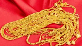 Gold Price Today: উৰুকাৰ দিনটোত বজাৰত কিমান টকাত বিক্ৰী হৈছে সোণ-ৰূপ? জানক মূল্য…...