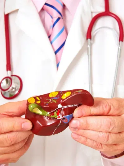 লিভাৰ চিৰ’ছিছ হ’লে প্ৰথমে শৰীৰত দেখা যায় এইবোৰ লক্ষণ, জানক…