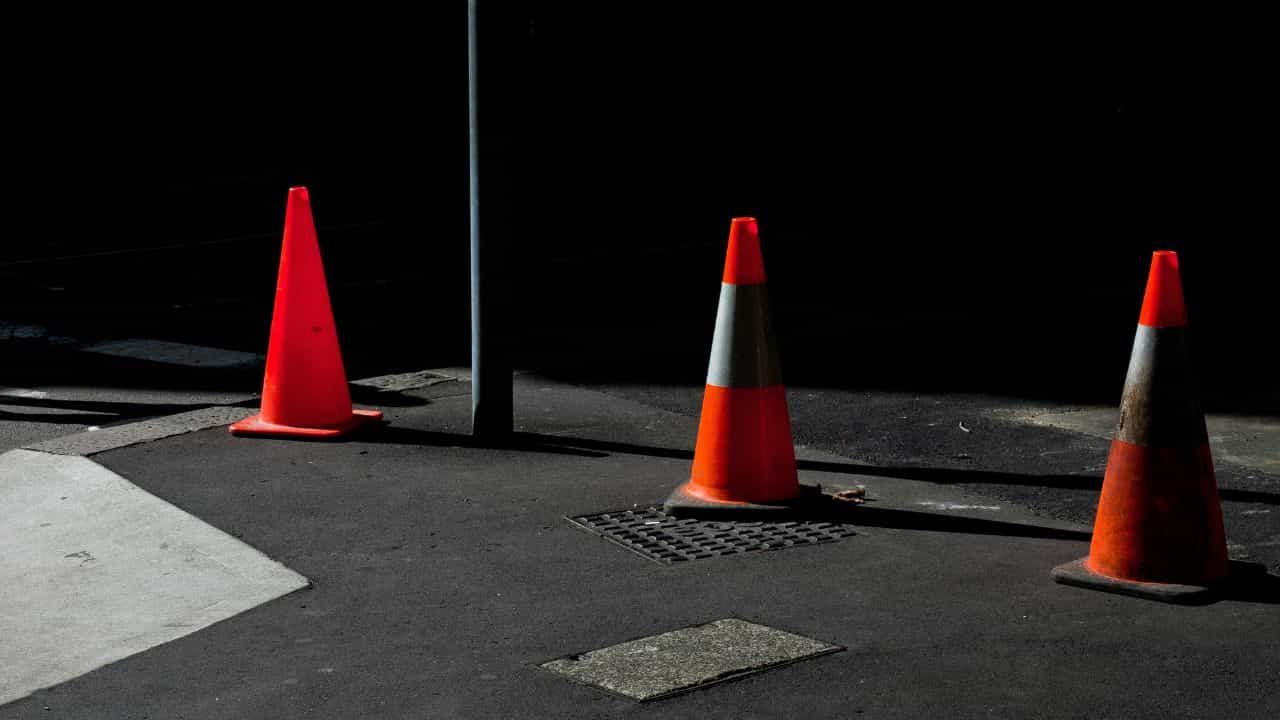 নেপালত ভয়ংকৰ দুৰ্ঘটনাঃ দ খাৱৈত বাগৰি পৰিল যাত্ৰীবাহী বাহন, দুই ভাৰতীয়সহ ৬ জন নিহত