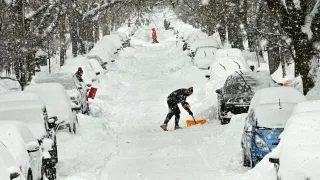 ২৯ জনৰ মৃত্যু, ৬ লাখ ঘৰৰ বিদ্যুৎ বিচ্ছিন্ন…আমেৰিকাত ধুমুহাৰ বিধ্বংসী ৰূপ